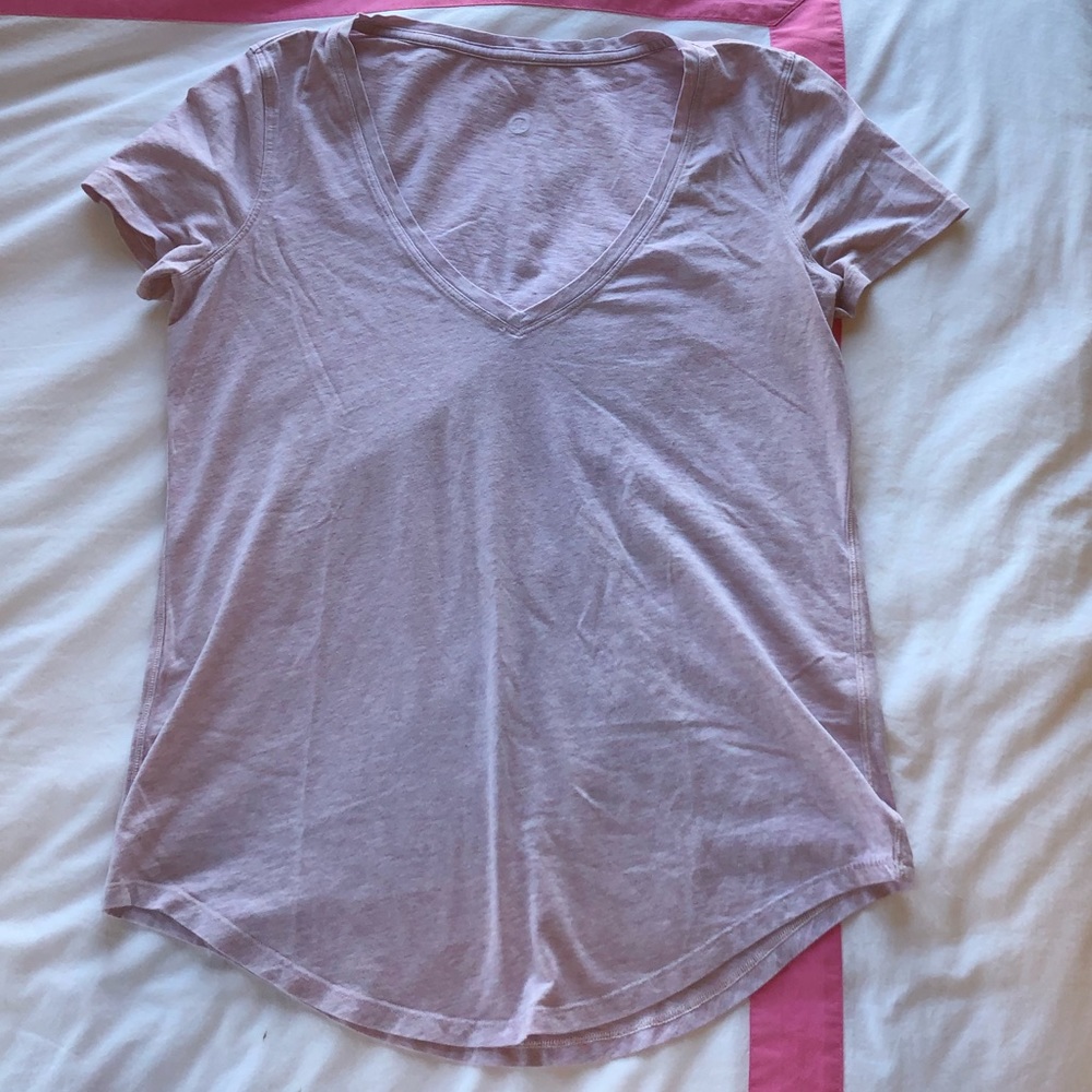 Lululemon love tee V